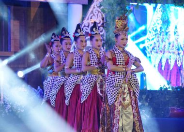 Indonesian perform kilisuci dance. Kilisuci means holy or clean female ascetic