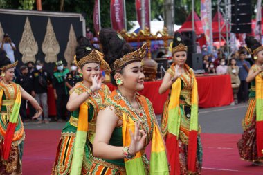 Indonesian perform gedog blitar dance on the opening ceremony blitar jadul. This dance means welcome dance