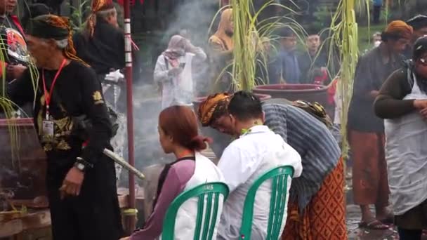鲁瓦特的队伍 鲁瓦坦是爪哇文化中的一种仪式 其目的是摆脱邪恶或从混乱中拯救什么东西 — 图库视频影像