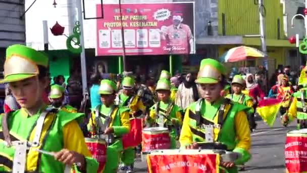 Carnaval Indonesia Para Celebrar Día Nacional Educación — Vídeo de stock