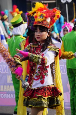 Milli Eğitim Günü 'nü kutlamak için Endonezya karnavalı