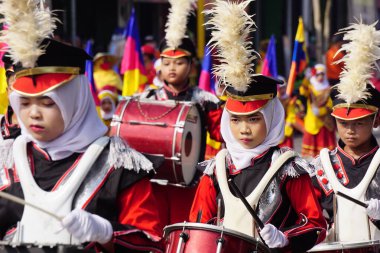 Milli Eğitim Günü 'nü kutlamak için Endonezya karnavalı