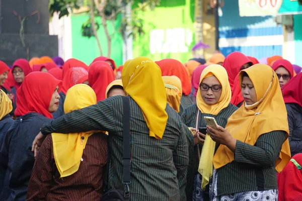 Geleneksel Kıyafetleri Olan Bir Grup Endonezyalı Kadın — Stok fotoğraf
