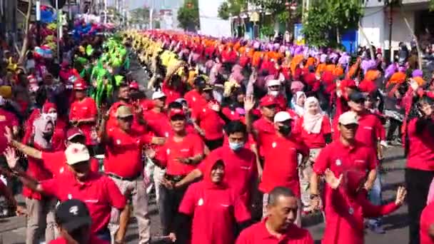 Indoneziană Face Flash Mob Dans Tradițional Pentru Sărbători Ziua Educației — Videoclip de stoc