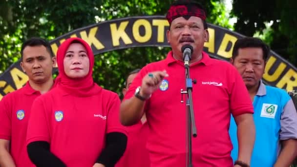 Marhaen Djumadi Plt Nganjuk Regent East Java Indonesia — Stock video