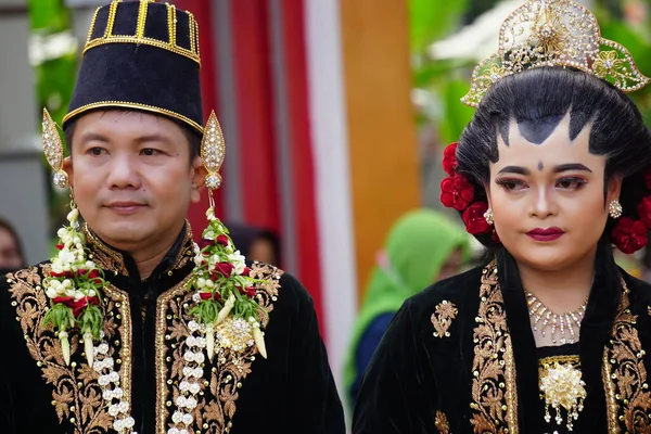 드레스를 인도네시아 사람들 — 스톡 사진