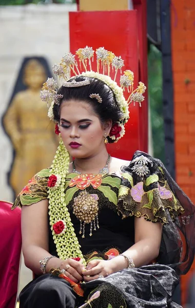 Индонезиец Японском Свадебном Платье — стоковое фото