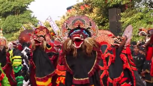 Яванский Баронганский Карнавал Kirab Barongan Simpang Lima Gumul — стоковое видео