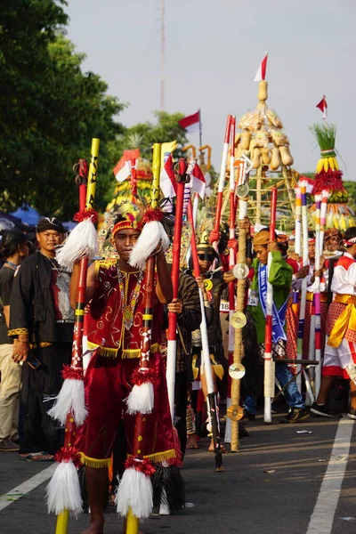 Stilts Festiwal Egrang Karnawał Okazji Indonezyjskiej Niepodległości Simpang Lima Gumul — Zdjęcie stockowe
