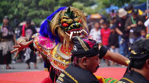 Představení 1000 Baronských Tanců Barong Jedním Indonéských Tradičních Tanců — Stock fotografie