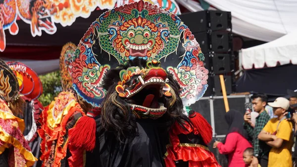 1000 Barong Dansı Gösterisi Barong Endonezya Nın Geleneksel Danslarından Biridir — Stok fotoğraf