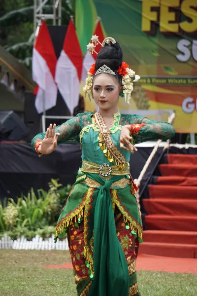 Indonesisch Voeren Emprak Dans Sumberasri Durian Festival Deze Dans Een — Stockfoto