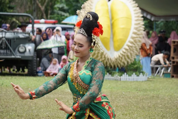 Indonésio Realizar Emprak Dança Sumberasri Durian Festival Esta Dança Uma — Fotografia de Stock
