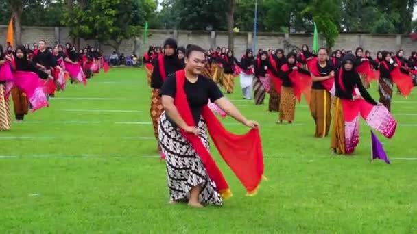Indonesiano Esibendosi Gambyong Danza Questa Danza Viene Dal Java Centrale — Video Stock