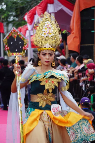 Participante Biro Fashion Carnival Este Dos Carnavais Indonésios — Fotografia de Stock