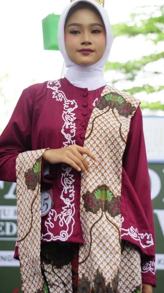 Indonesiske Barn Batik Klær Batik Kommer Fra Kediri Indonesia – stockfoto