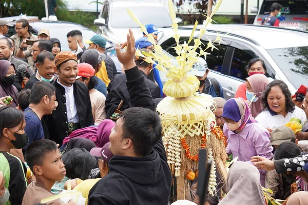 Comida Ombros Javanesa Tumpeng Cerimônia Aniversário Tulungagung Bersih Nagari Tumpeng — Fotografia de Stock