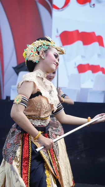 Klenting Sumanding Dance Hasonlít Kediri Lányok Gyűjteményéhez Udvariasságukhoz Barátságosságukhoz Másokkal — Stock Fotó