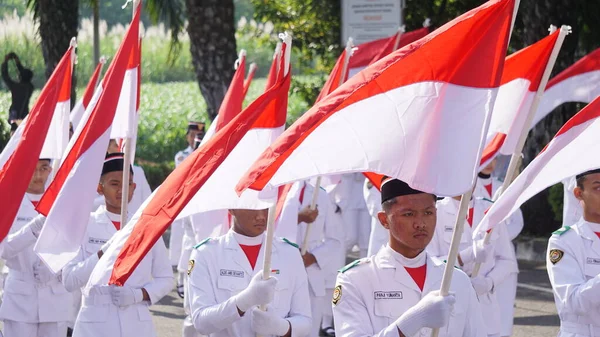 Indonesisk Flagga Raiser Kirab Kebangsaan Nationell Karneval — Stockfoto
