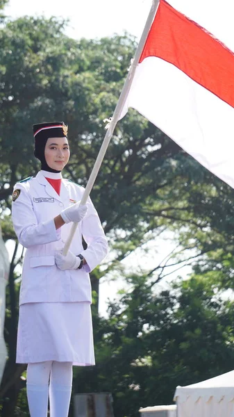 Indonesian Flag Raiser Kirab Kebangsaan National Carnival — Stock Photo, Image
