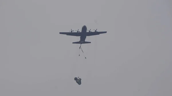 印度尼西亚东爪哇Blitar 2023年5月10日 印度尼西亚空军跳伞 — 图库照片