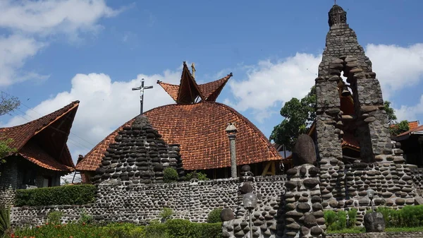 Εκκλησία Puhsarang Φόντο Τον Γαλάζιο Ουρανό Αυτή Εκκλησία Χτίστηκε Πέτρες — Φωτογραφία Αρχείου