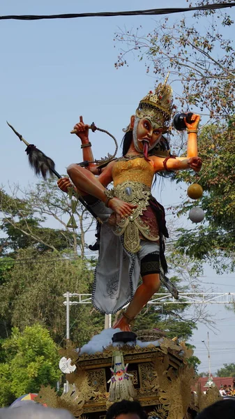 귀구의 여신상이야 Ogoh Ogoh 행진하는 동상이다 칼라라는 힌두교 상징한다 — 스톡 사진