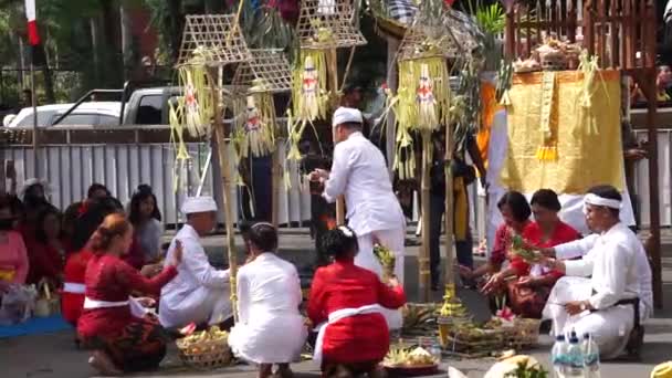 Ceremonia Tawur Agung Esta Ceremonia Una Ceremonia Realizada Por Los — Vídeos de Stock