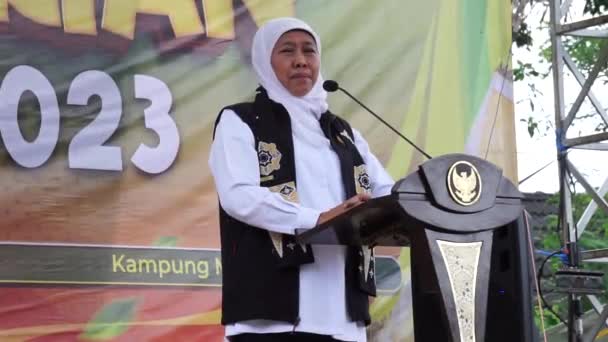 Khofifah Indar Parawansa Guvernör Östra Java Somberasri Durian Festival — Stockvideo