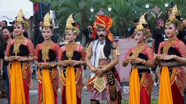 Indonéská Tanečnice Zahájení Uvedení Značky Cílové Destinace — Stock fotografie