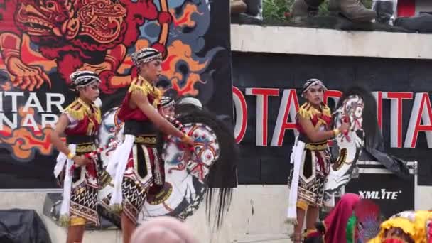 Actuación Danza Barong Barong Una Las Danzas Tradicionales Indonesias — Vídeos de Stock