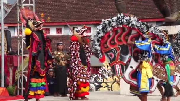 Představení Baronského Tance Barong Jedním Indonéských Tradičních Tanců — Stock video