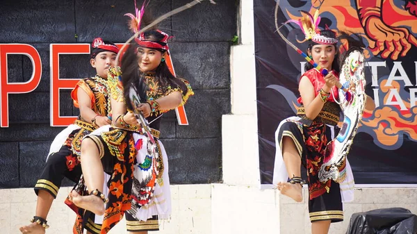 加拉南舞 一种来自爪哇的传统舞蹈 Jaranan来自Jaran 意思是马 — 图库照片