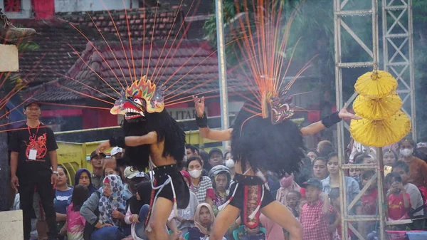 Indonesian Perform Barongan Kucingan Dance Dance Come Blitar — стоковое фото