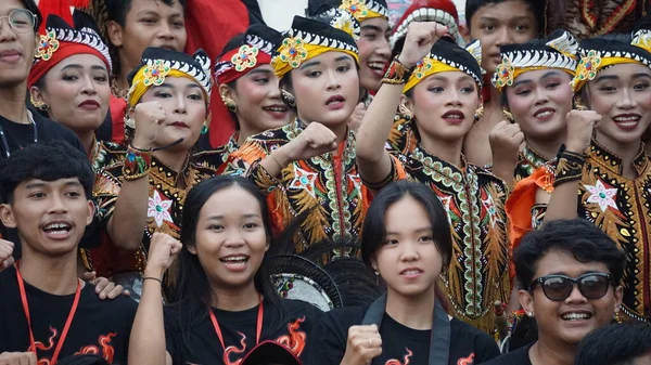 Dançarina Dança Barong Barong Uma Das Danças Tradicionais Indonésia — Fotografia de Stock