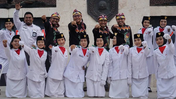 Indonesisk Flagga Raiser Nationell Karneval — Stockfoto
