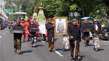 Blitar 'da Grebeg Pancasila. Bu etkinlik Pancasila Günü 'nün yıllık gündemidir.