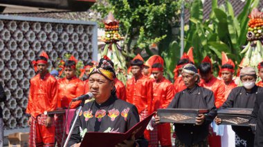 Blitar 'da Grebeg Pancasila. Bu etkinlik Pancasila Günü 'nün yıllık gündemidir.