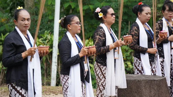 Karnawał Tumpeng Agung Nusantara Odbywa Się Okazji Inauguracji Świątyni Palah — Zdjęcie stockowe