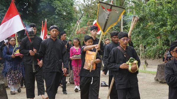 Tumpeng Agung Nusantara Karnavalı Palah Tapınağı Nın Penataran Tapınağı Açılışını — Stok fotoğraf