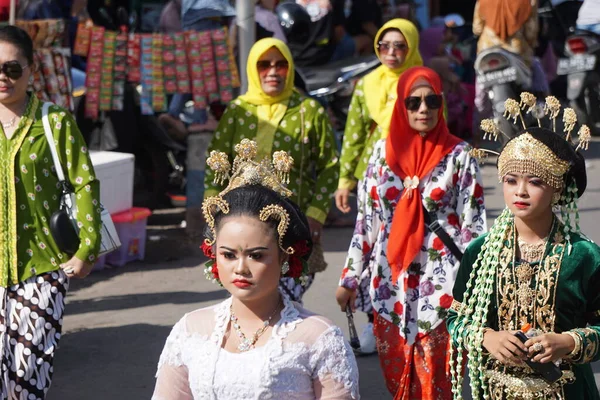 Tumpeng Agung Nusantara Carnaval Wordt Gehouden Ter Herdenking Van Inauguratie — Stockfoto