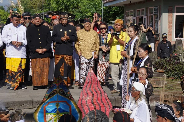 Carnaval Tumpeng Agung Nusantara Realizado Para Comemorar Dia Inauguração Templo — Fotografia de Stock