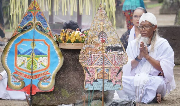 Der Tumpeng Agung Nusantara Karneval Wird Anlässlich Des Tages Der — Stockfoto