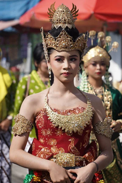 Piękna Młoda Indonezyjska Kobieta Tradycyjnej Kebaya — Zdjęcie stockowe