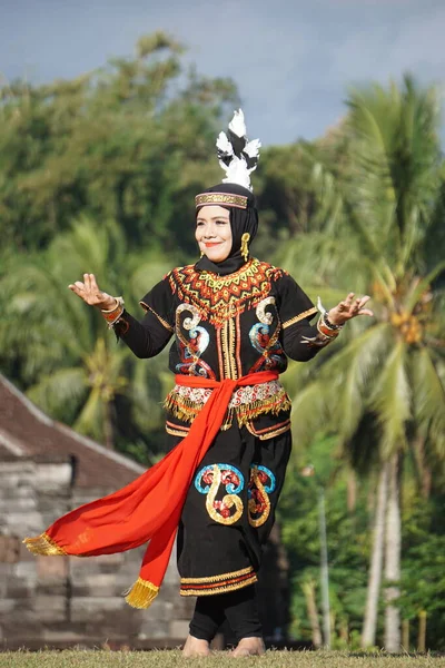Indonésio Realizando Burung Nuri Papagaio Dança Esta Dança Vem West — Fotografia de Stock