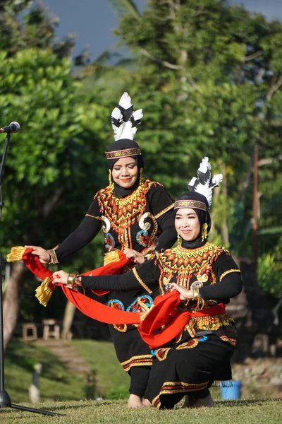 Indonesian Performing Burung Nuri Parrot Dance Dance Comes West Borneo — Stock Photo, Image
