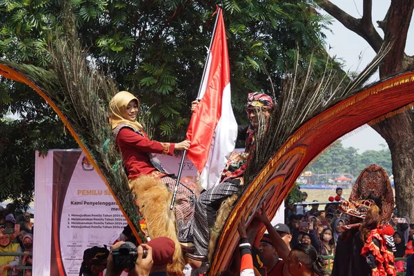 Javanês Realizando Dança Reog Para Comemorar Eleição Carnaval Kirab Pemilu — Fotografia de Stock