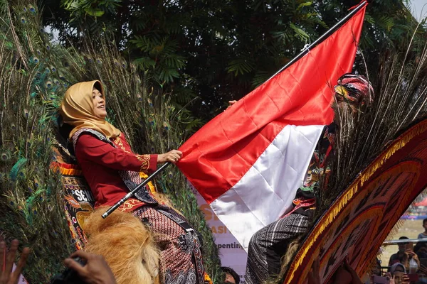 Javanais Performer Danse Reog Pour Célébrer Élection Carnaval Kirab Pemilu — Photo
