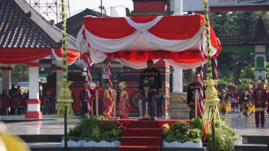 Blitar 'da Grebeg Pancasila. Bu etkinlik, Pancasila Günü 'nün yıllık gündemidir..