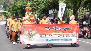 Blitar 'da Grebeg Pancasila. Bu etkinlik, Pancasila Günü 'nün yıllık gündemidir.